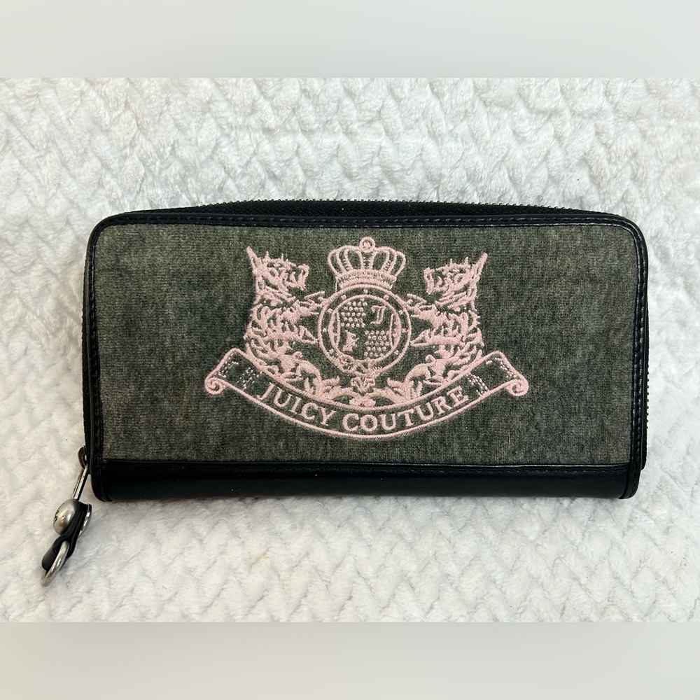 Juicy Couture Juicy Princess embroidered zip around